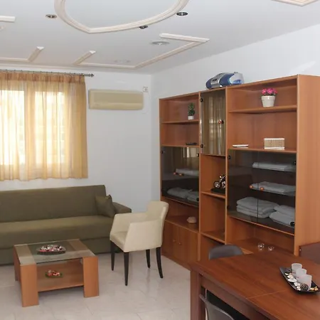 Apartment Apollonos *